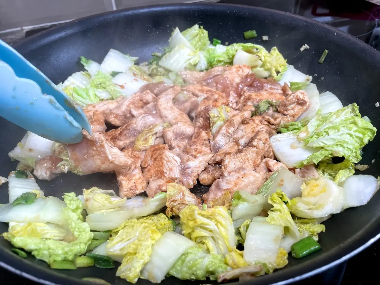 Stir-Fry de Frango com Acelga